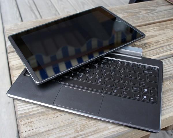 Asus Eee Pad Transformer Design and erogonomics Review